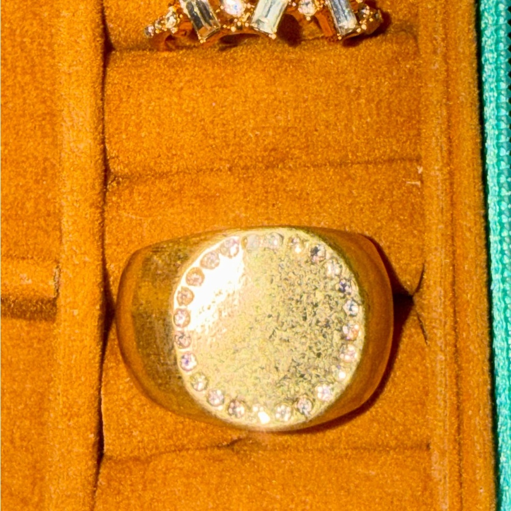 Glamourous Women's Rings with Crystal accents - lot of 3